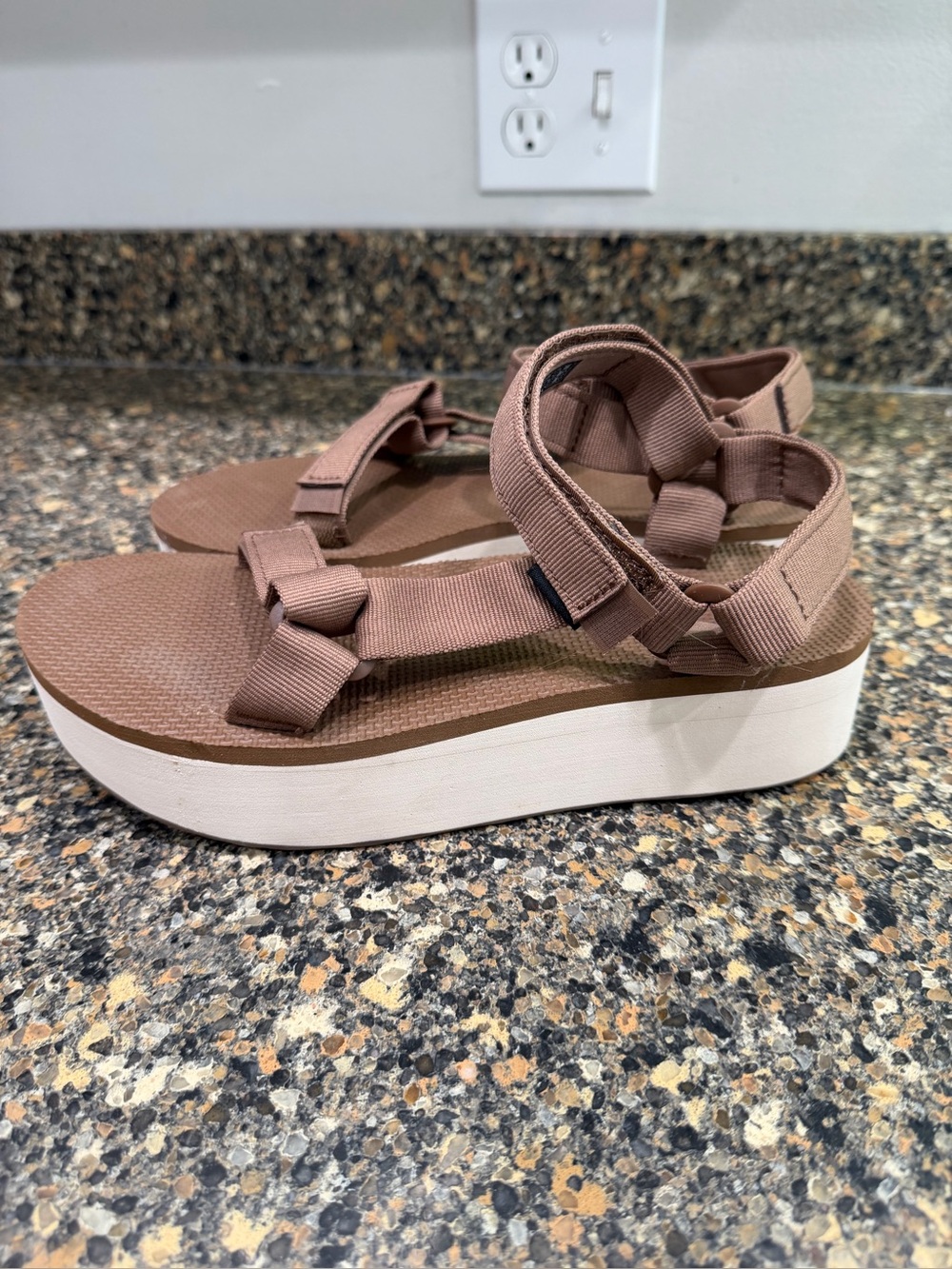 Teva ladies 9 Platform Sport Sandals